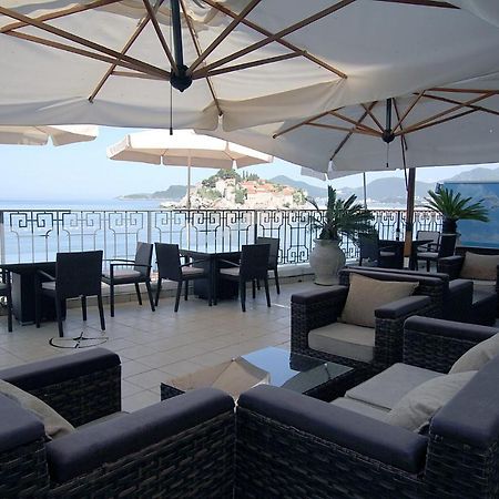 Appartement Studio Apartman Sveti Stefan Extérieur photo